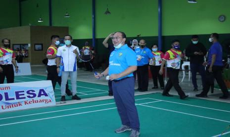 Pertandingan Bulu tangkis piala Gubernur telah dimulai. Pertandingan yang digelar dalam rangka menyambut Hari Ulang Tahun Provinsi Kepulauan Bangka Belitung ke-20 yang jatuh pada tanggal 21 November kemarin digelar di GOR City Sport Kecamatan Girimaya, Selasa (08/12).