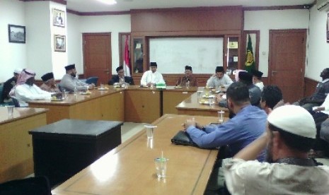 Pertemuan  Dewan Dakwah Islamiyah Indonesia (DDII) dan Hay’ah al Islamiyah al ‘Alamiyah lit Ta’lim, Rabu (18/11)