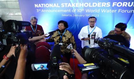  Pertemuan internasional World Water Forum yang ke-10 akan dilaksanakan di Bali, pada 18-24 Mei 2024 mendatang. World Water Forum merupakan forum lintas batas terbesar di dunia yang fokus dalam pembahasan dan penanganan masalah air yang diselenggarakan bersama oleh World Water Council dan Pemerintah Indonesia. 