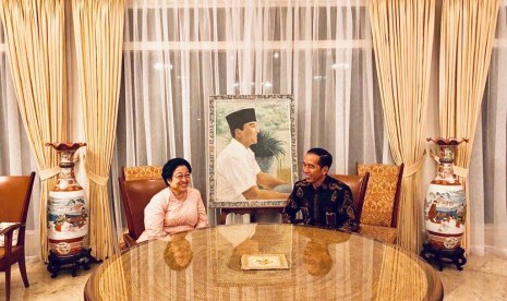 Pertemuan Ketua Umum DPP PDIP Megawati Soekarnoputri dan Presiden Jokowi di Istana Batu Tulis, Kota Bogor, Jawa Barat, Selasa (12/6/2022). 