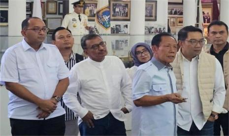 Pertemuan pasangan M Ridwan Kamil-Suswono (Rido) dengan Sutiyoso alias Bang Yos.