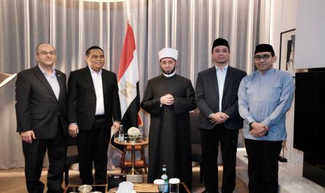 Pertemuan pengurus ASFA Foundation bersama utusan Presiden Mesir al Sisi, yaitu Menteri Wakaf Mesir Usamah Sayid Azhary di Jakarta pada Senin (22/10/2024).)