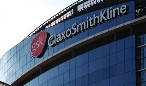 Perusahaan farmasi terbesar asal Inggris, GlaxoSmithKline Plc (GSK).