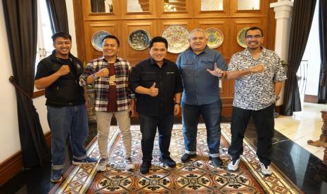 Perwakilan suporter Indonesia usai bertemu Ketum PSSI Erick Thohir, Sabtu (19/8/2023).