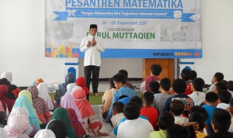 Pesantren Matematika.