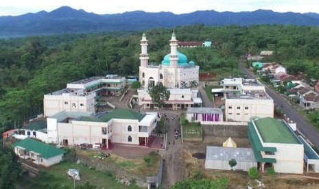 Pesantren Tazakka di Batang, Jateng