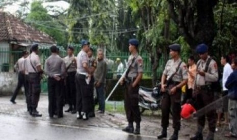 Pesantren YAPI mendapat penjagaan seusai insiden penyerangan pada Selasa (15/2)