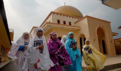 Pesantren Yatim Asy-Syafi'iyah di Jatiwaringin, Jakarta Timur.