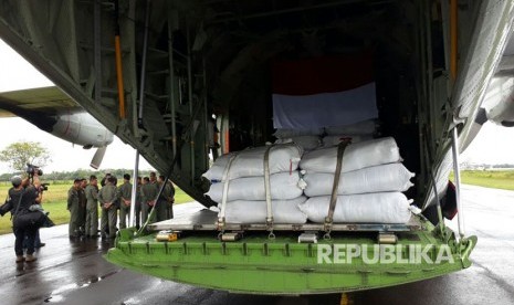 Pesawat bantuan untuk masyarakat Rohingya akan diberangkatkan ke Chittagong, Bangladesh, Kamis (14/9). 