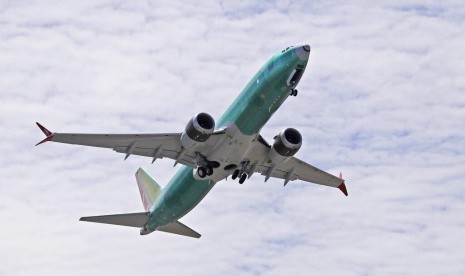 Pesawat Boeing 737 MAX 8 tengah uji terbang di lapangan udara Renton, Washington, Amerika Serikat.