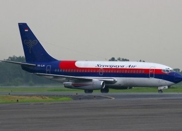 Pesawat Boeng 737-300