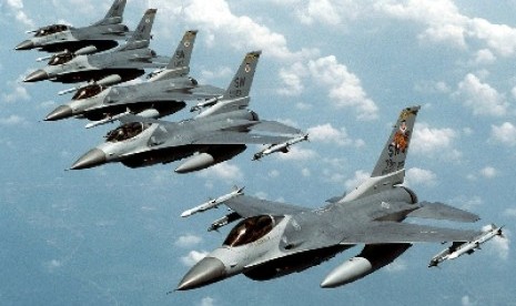 Pesawat F-16 milik militer Amerika Serikat.