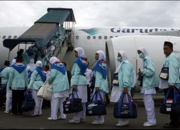 Pesawat Garuda pengangkut jamaah haji.