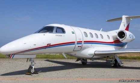 Pesawat jet Phenom 300 yang kecelakaan di Bandara Blackbushe mengangkut keluarga Usamah bin Laden.