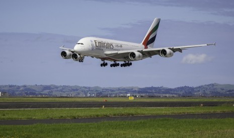 Pesawat maskapai Emirates Airlines