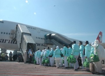 Pesawat pengangkut jamaah haji.