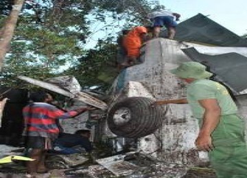 Pesawat Sabang Merauke Air Charter (SMAC) jatuh di hutan Kampung Kampe, Kepulauan Riau, Sabtu (12/2).