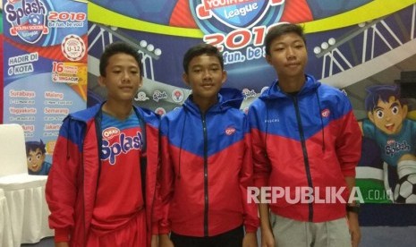 Pesepakbola belia yang tahun lalu mengikuti ajang Okky Splash Youth Soccer.  Mereka juga berkesempatan ikut di ajang Singa Cup 2017 DI Singapura.