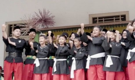 Peserta Festival Ondel-Ondel di gedung Pusat Kebudayaan Betawi, Jakarta