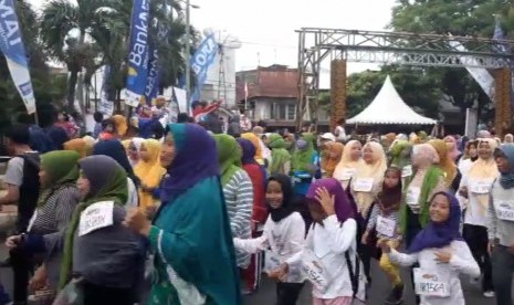 Peserta Lombok Hijab Run Series 2017 di Kota Tua Ampenan, Mataram