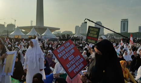 Peserta Reuni 212 di Monas, Senin (2/12)