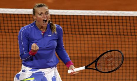 Petenis Petra Kvitova melakoni laga melelahkan saat mengalahan Leylah Fernandez 7-5 6-3 di French Open