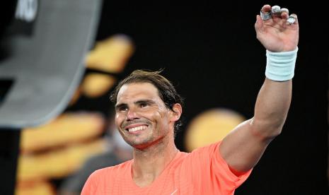 Petenis Spanyol, Rafel Nadal memastikan diri lolos ke babak ketiga Australia Open untuk ke-15 kalinya.