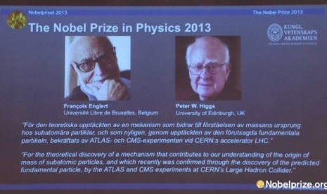 Peter Higgs dan Francois Englert yang mendapatkan nobel di bidang fisika 2013