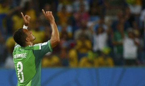 Peter Odemwingie mencetak gol semata wayang untuk Nigeria ke gawang Bosnia-Herzegovina