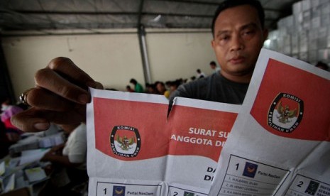 Surat suara di Pemilu Legislatif 2014