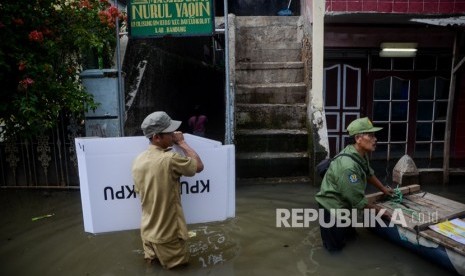 Banjir dan logistik pemilu (ilustrasi) 