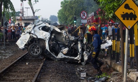 Kecelakaan kerap terjadi di pintu perlintasan liar kereta api. (Ilustrasi)