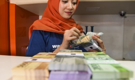 Kantor Perwakilan Bank Indonesia Provinsi Bali menyiapkan kas keliling penukaran uang kecil untuk kebutuhan Lebaran atau Idul Fitri 1443 Hijriah dengan menyasar empat kabupaten/kota di Pulau Dewata. 