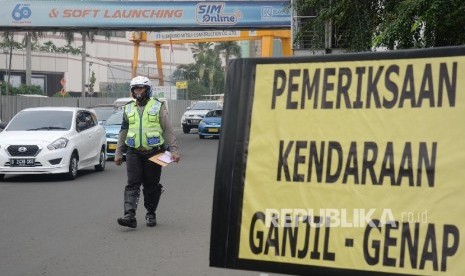 Pembatasan kendaraan sistem ganjil genap (ilustrasi)