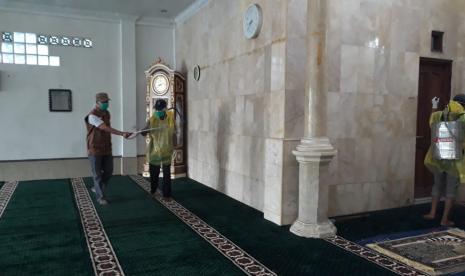 Sukabumi Bolehkan Sholat Tarawih di Masjid dengan Prokes (ilustrasi).