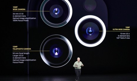 Phil Schiller, Senior Vice President of Worldwide Marketing, membahas Iphone 11 Pro dan Max di California, (10/9).