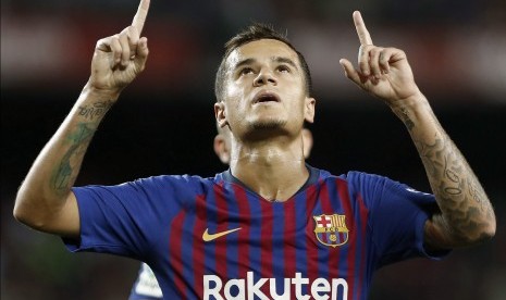 Philippe Coutinho. Lazio dilaporkan telah menyatakan minat untuk mengontrak gelandang Barcelona Philippe Coutinho musim panas ini. Pemain berusia 29 tahun itu gagal mencapai level yang diharapkan di Camp Nou selama tiga tahun