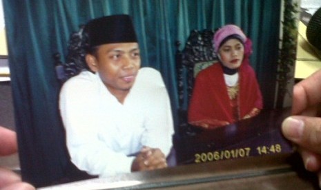 Picture of M Toriq (left), the suspect of bomb maker in Tambora, West Jakarta. 