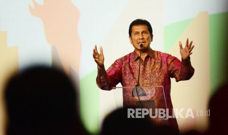 Pidato Menpan Asman Abnur pada peresmian 'Indonesia Smart City Forum 2016' di Kota Bandung, Jumat (2/8). (Republika/Edi Yusuf)