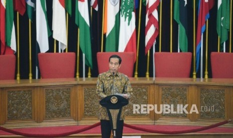 Presiden RI Joko Widodo (Jokowi) disomasi Koalisi Masyarakat Sipil terkait Pemilu 2024.