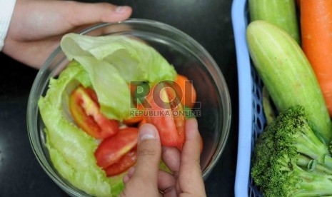 Pilih makanan ringan dari buah dan sayuran.