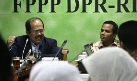 Pimpinan F-PPP, M Arwani Thomafi (kanan).