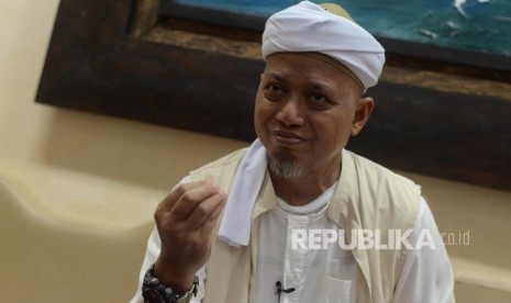 Pimpinan Majelis Az-Zikra, Ustaz Muhammad Arifin Ilham