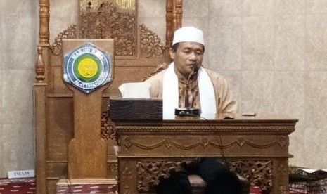 Bertanyalah kepada ulama, bila umat  menghadapi sebuah persoalan.