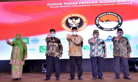 Pimpinan Pusat Pemuda Muhammadiyah saat menghadiri kegiatan gugus tugas penanganan covid-19.