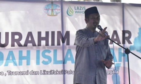 Pimpinan Umum Wahdah Islamiyah Ustaz Zaitun Rasmin.