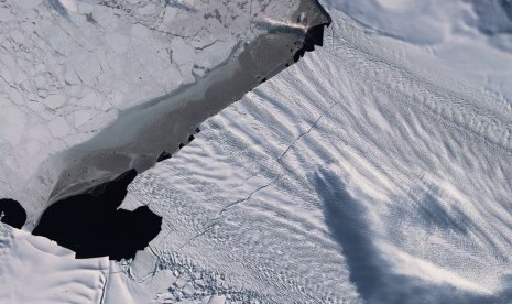 Gletser Kiamat Antartika Mencair dalam Laju Tercepat dalam 5.500 Tahun