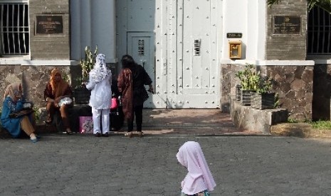 Pintu masuk Lapas Sukamiskin, Bandung.