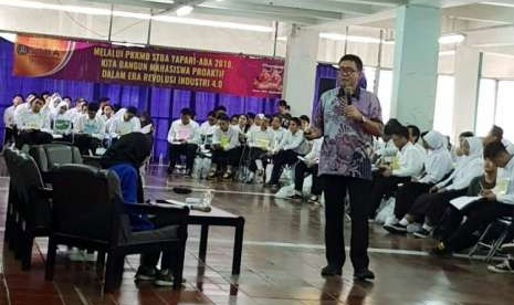  PKKMB STBA Yapari-ABA Fokus pada Pendewasaan Diri