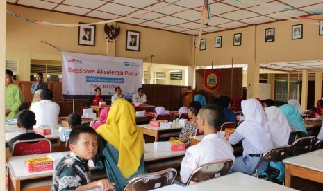 PKPU Human Initiative menyalurkan beasiswa akselerasi pintar (Beastar) untuk siswa SD, SMP dan SMA di Gunungkidul.